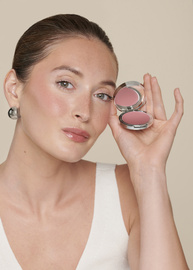RODIAL Cream Blush Cashmere Pink 4,5g - kremowy róż na policzki