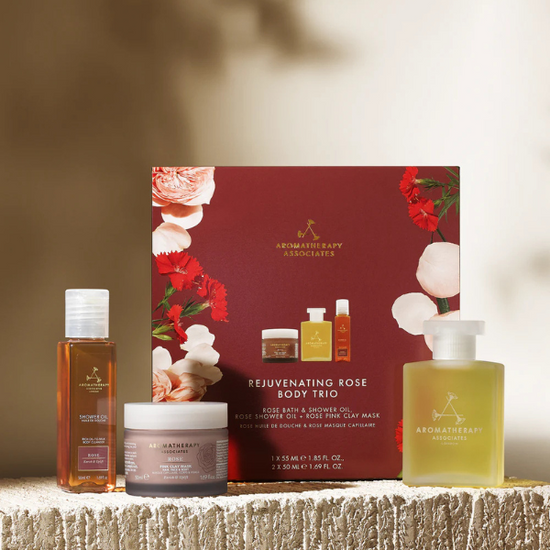 AROMATHERAPY ASSOCIATES Rejuvenating Rose Body Trio - świąteczny zestaw bestsellerów do ciała