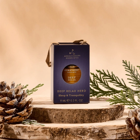 AROMATHERAPY ASSOCIATES Deep Relax Hero 2025- świąteczny olejek relaksujący
