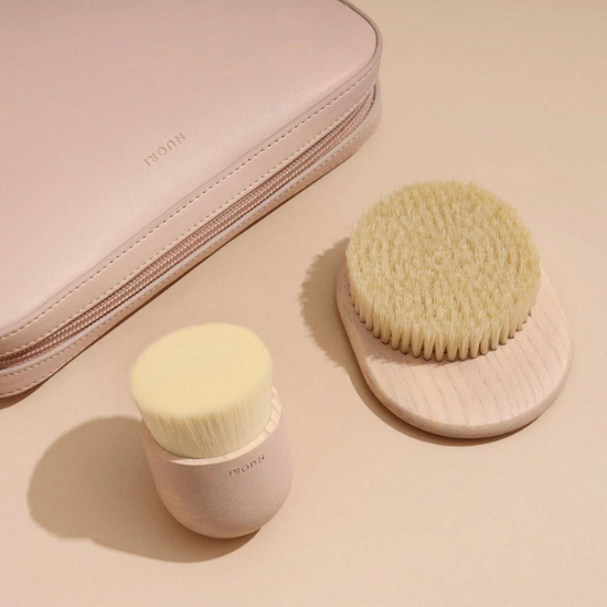 NUORI  Caressing Facial Brush ( Rose ) - szczotka do twarzy